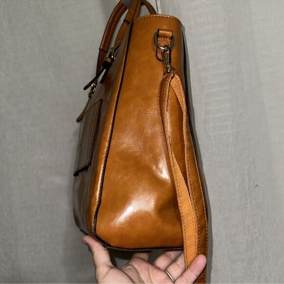 Badgley Mischka Julia Weekender Vegan Leather Camel Large Travel Tote Bag - Picture 7 of 16